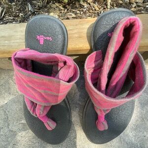 Sanuk yoga sling back 2 sandals